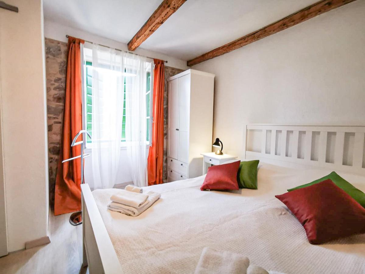 Val Comeza Hotel Komiža Buitenkant foto