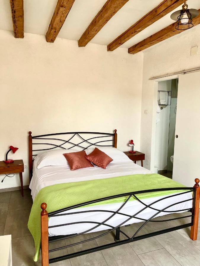 Val Comeza Hotel Komiža Buitenkant foto