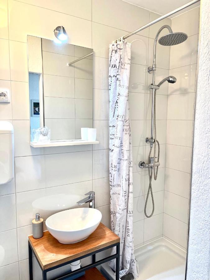 Val Comeza Hotel Komiža Buitenkant foto