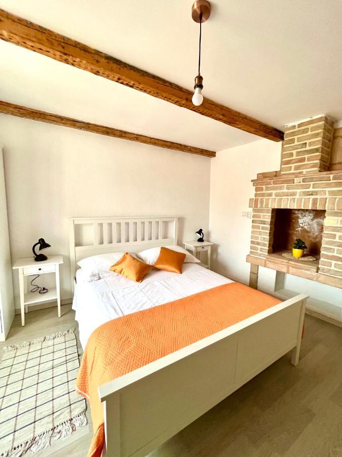 Val Comeza Hotel Komiža Buitenkant foto